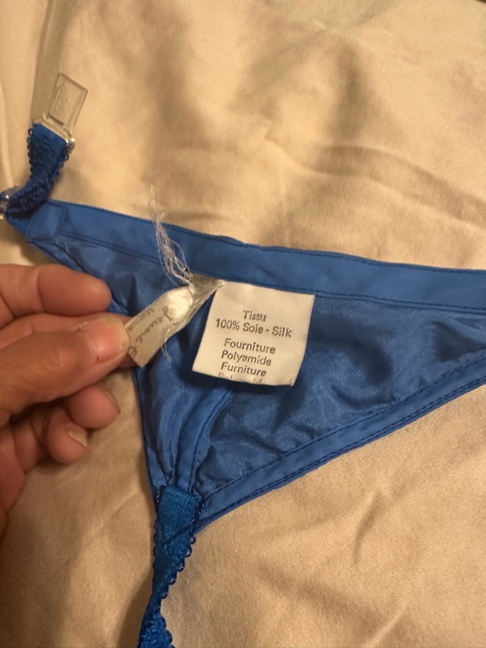 Vintage 1980’s Jeune Europa Sheer Lace Bra/Silk Thong & Garter Set Cobalt Blue - Picture 2 of 11